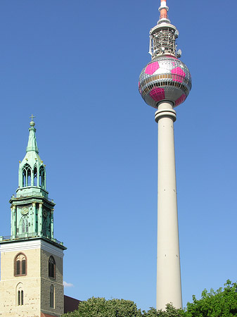 Fernsehturm und Marienkirche Foto 