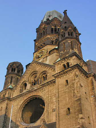Hauptturm der Gedächtniskirche Fotos