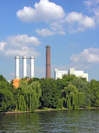 Kraftwerk Charlottenburg-Schornstein Foto 