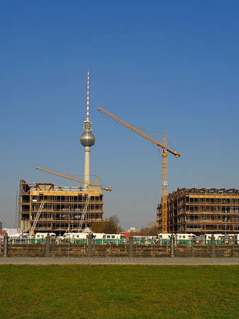 Fotos Palast der Republik und der Fernsehturm | Berlin