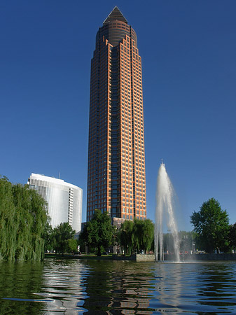 Fotos Messeturm mit Ludwig-Erhard-Anlage