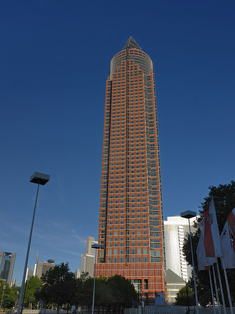 Fotos Fahnen am Messeturm