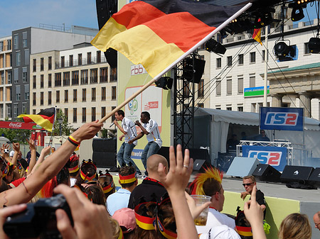 Bühne auf dem Fanfest Fotos