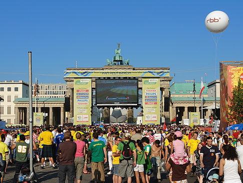 Brandenburger Tor und Fernsehturm Foto 