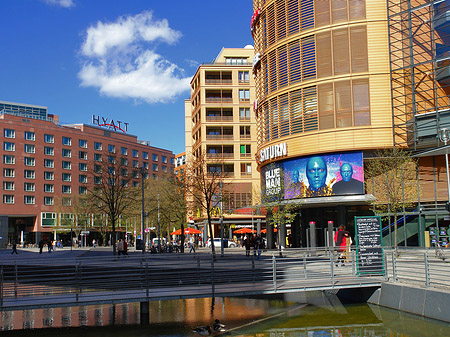 Marlene-Dietrich-Platz Fotos