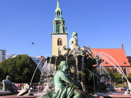 Neptunbrunnen Fotos