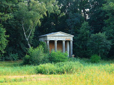 Portikus Luisentempel