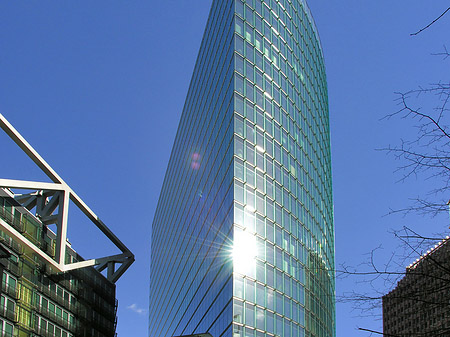Hochhaus der Deutschen Bahn Foto 
