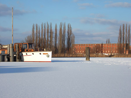 Schiff im Eis Foto 