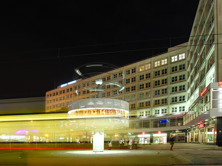 Fotos Weltzeituhr am Alexanderplatz