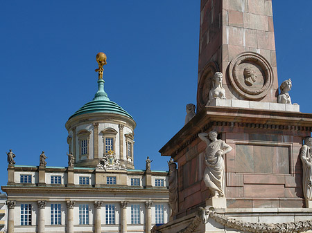 Foto Rathaus und Obelisk - Potsdam