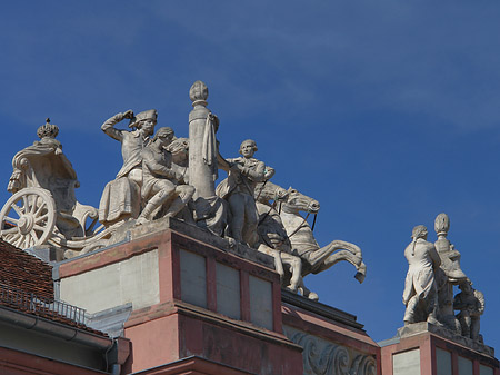 Statue