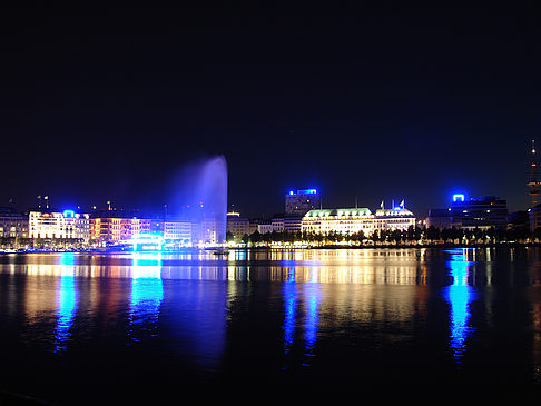 Binnenalster bei Nacht Foto 