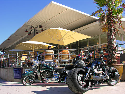 Harley Davidson am Alster Pavillion Foto 