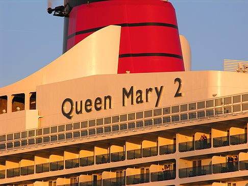Queen Mary 2 Nahaufnahme Fotos