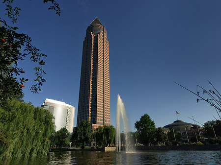 Fotos Messeturm mit Ludwig-Erhard-Anlage