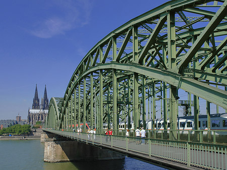 Fotos Hohenzollernbrücke beim Kölner Dom | Köln