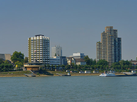 Konrad-Adenauer-Ufer Foto 